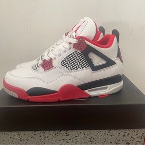 AJ4 Retro EU 40.5